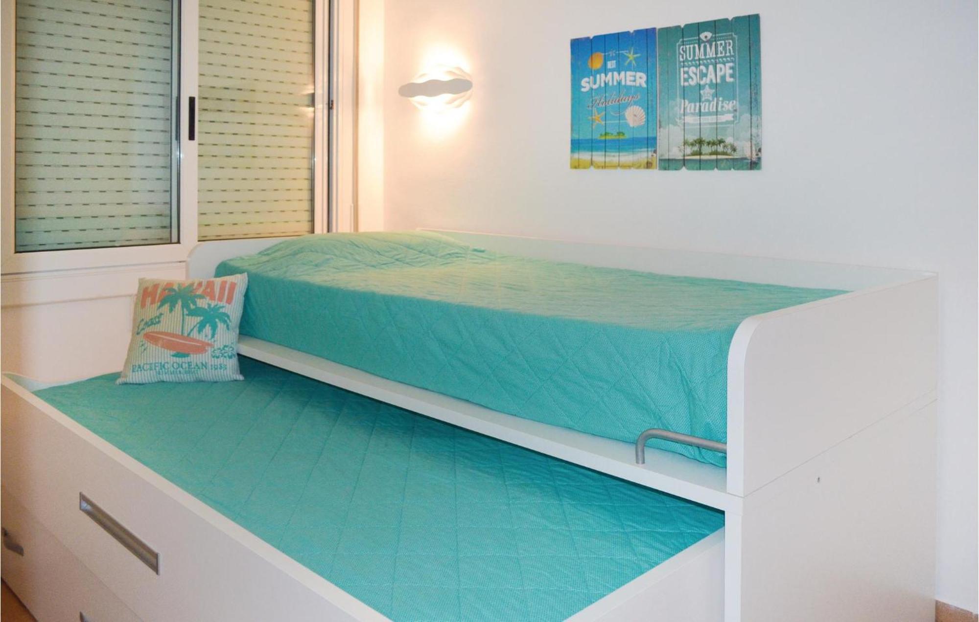 3 Bedroom Beautiful Apartment In Lloret De Mar Luaran gambar