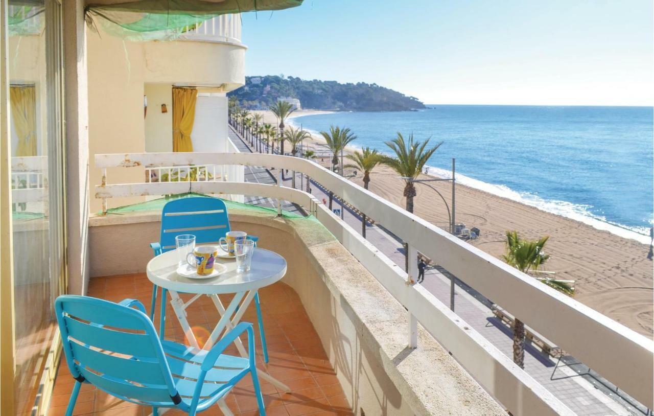 3 Bedroom Beautiful Apartment In Lloret De Mar Luaran gambar